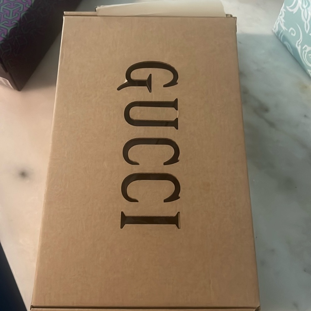 Gucci shoes Brand New in box